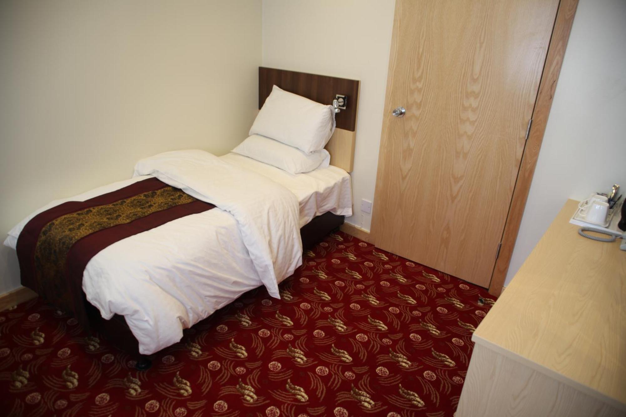 Cambridge Hotel Huddersfield Camera foto